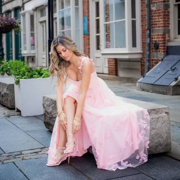 Antonio Melanix Breast Cancer Awareness Capsule Mely Satin Embroidered - Picture 8 of 9